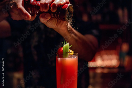 sel celeri bloody mary cocktail rouge photo