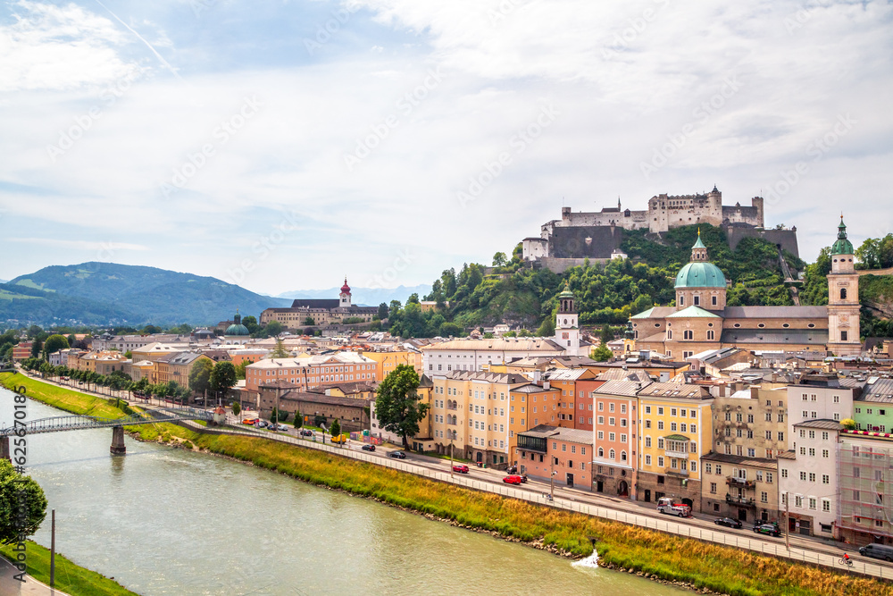 Fototapeta premium Blick auf Salzburg, Österreich 