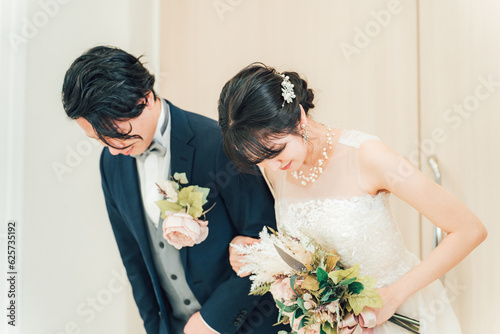 Slika na platnu 結婚式・披露宴で入場・退場する新郎新婦