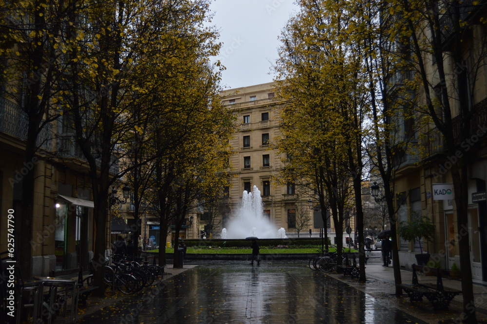 fountain in the park in autumn