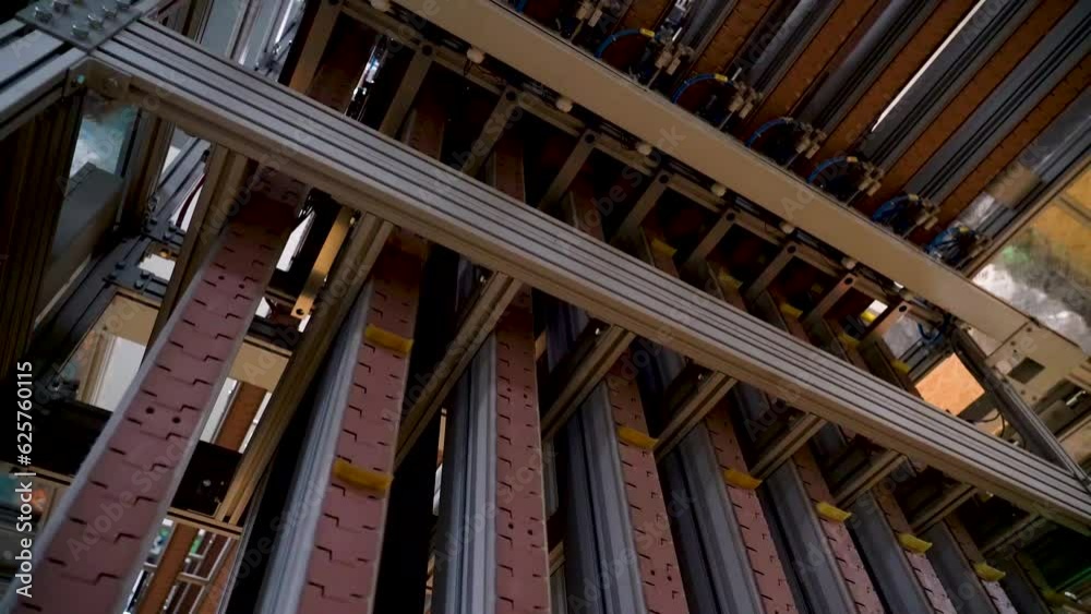 Conveyor belts for large machinery Conveyor belts for large machinery
