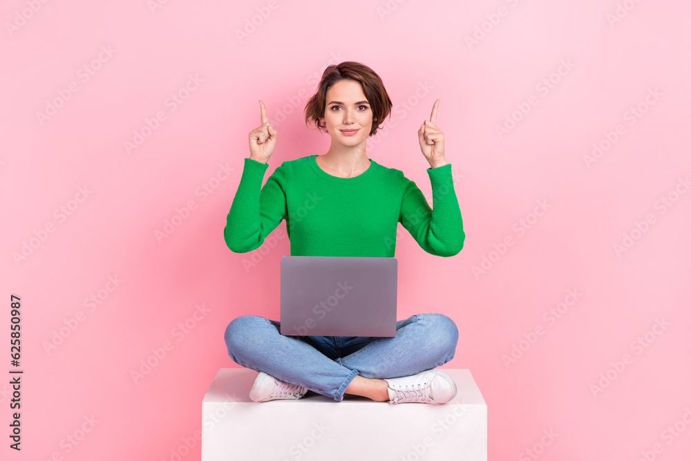 Full body photo of young confident serious business lady worker indicate fingers mockup service freelancers isolated on pink background - obrazy, fototapety, plakaty 