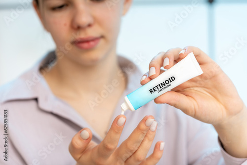 Retinoid  Tretinoin  Medical Cream
