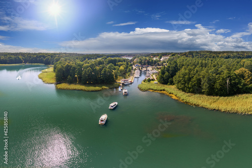 Fototapeta Naklejka Na Ścianę i Meble -   Mazury - kraina tysiąca jezior w północno-wschodniej Polsce
