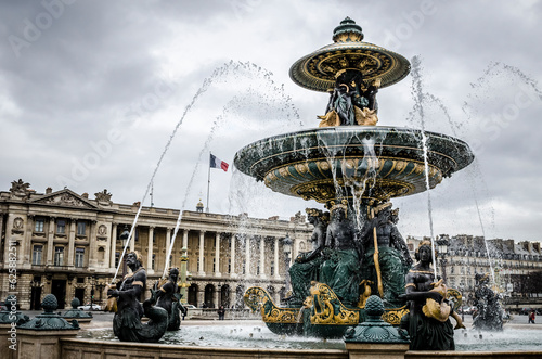La fontaine des fleuves fountain at Place de la Concord Paris France