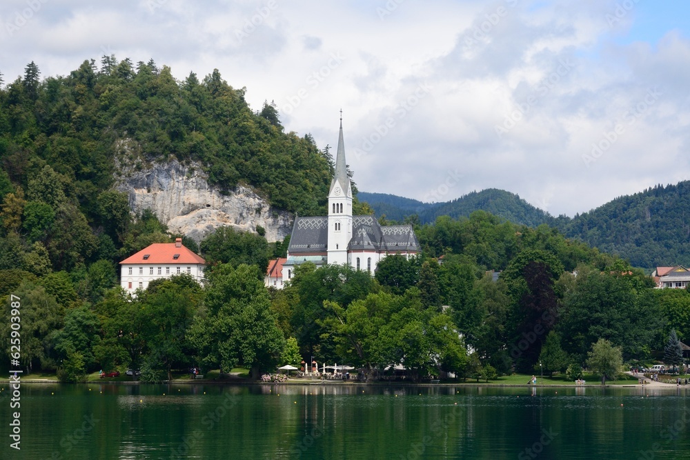Iglesia junto al lago Bled, Eslovenia