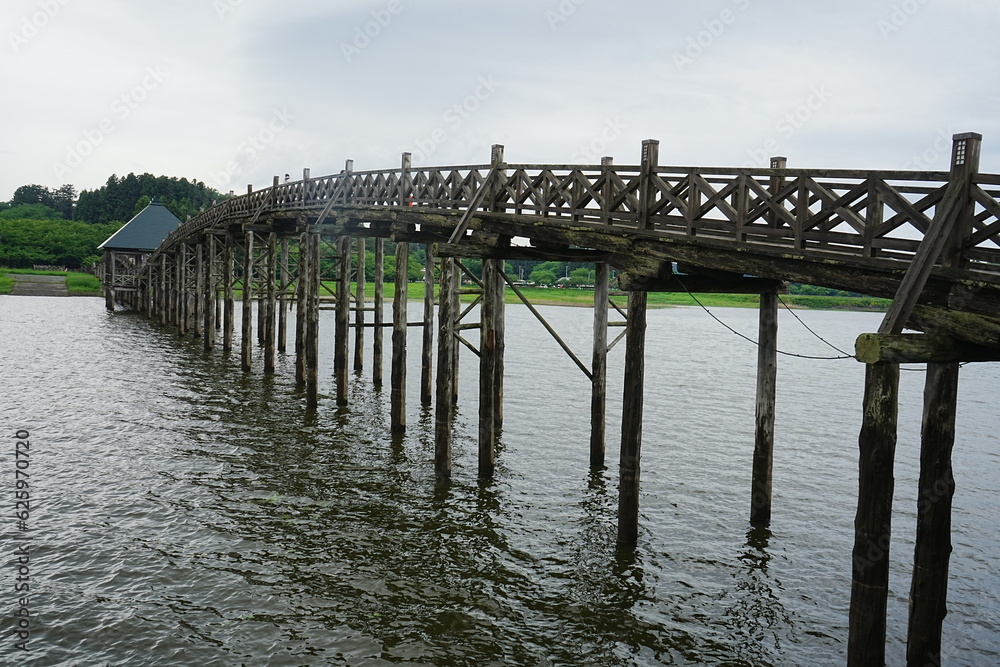 Tsuru no Mai Bridge and Tsugaru Fujimi Lake in Aomori, Japan - 日本 青森 津軽富士見湖 鶴の舞橋