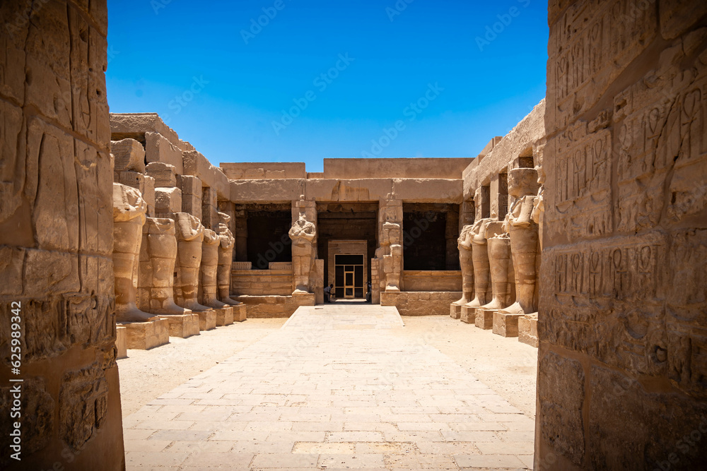 Templo de la reina Hatshepsut, valle de reyes, Luxor