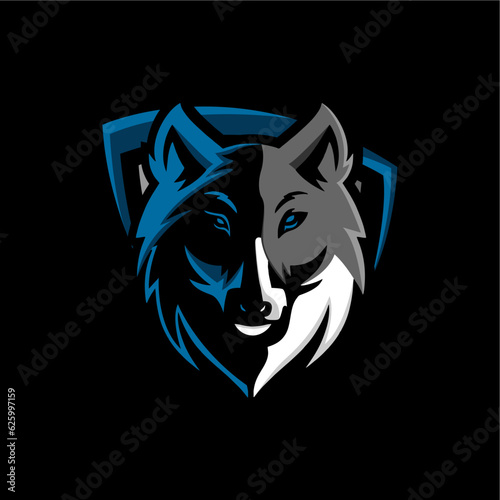 logo mascot esports gaming animal wolf
