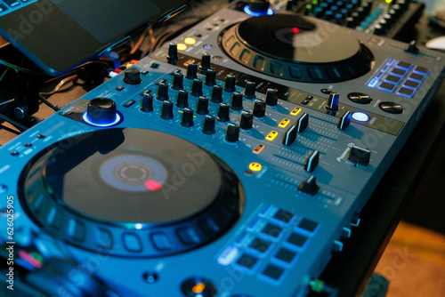 DJ Controller