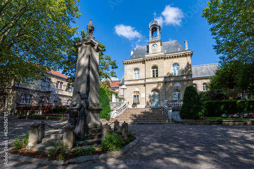 Vue extérieure de l'hôtel de ville de Gentilly, France. Gentilly est une commune située dans le département du Val-de-Marne en région Île-de-France, au sud de Paris