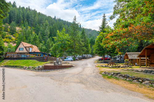Fotótapéta A rustic mountainside RV park and campground at Wolf Lodge Bay near the lake in Coeur d'Alene, Idaho, USA
