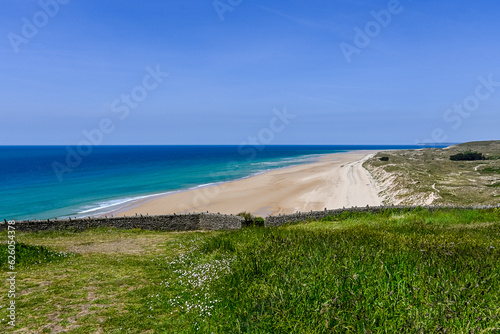 Carteret  Barneville  K  ste  Cap de Carteret  D  nen  Wanderweg  Ruine  Wassersport  Strand  K  stenwanderweg  K  stenwanderung  Steinmauer  Gezeiten  Normandie  Sommer  Frankreich