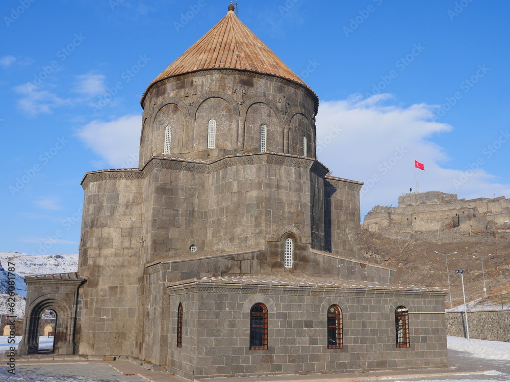 Cathedral of Kars - kümbet mosque