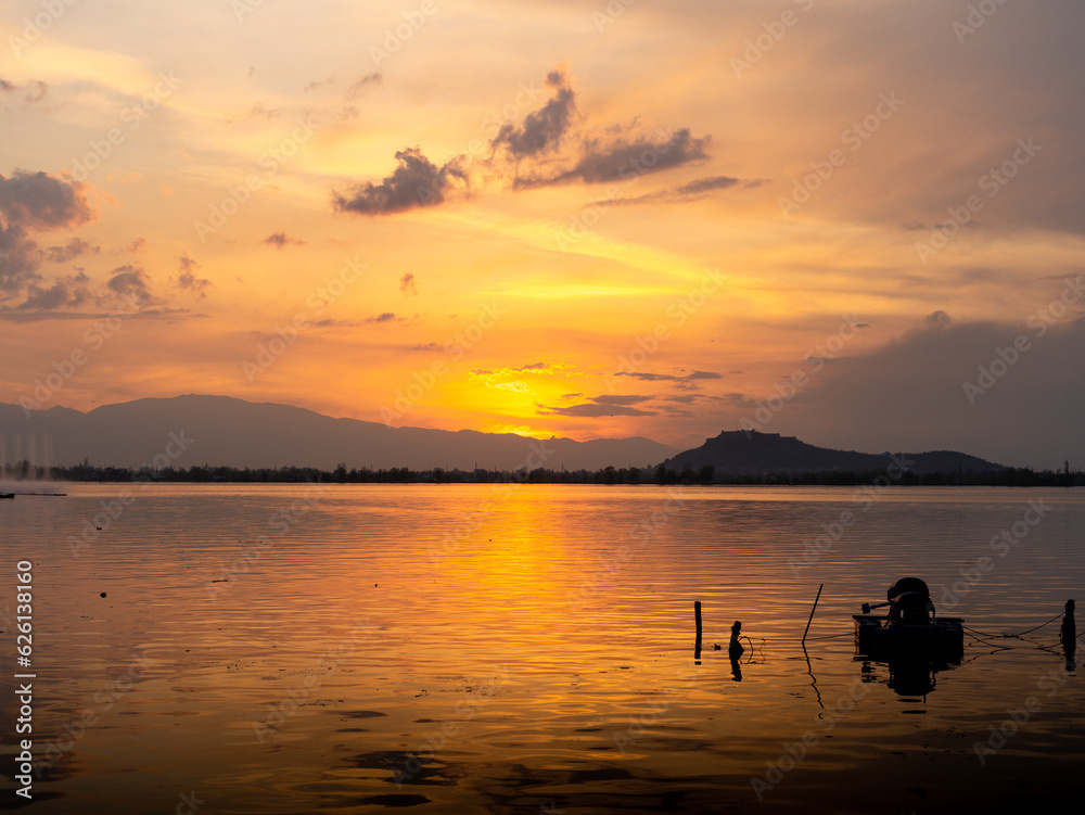 The fascinating view of Dal Lake with sunrise.