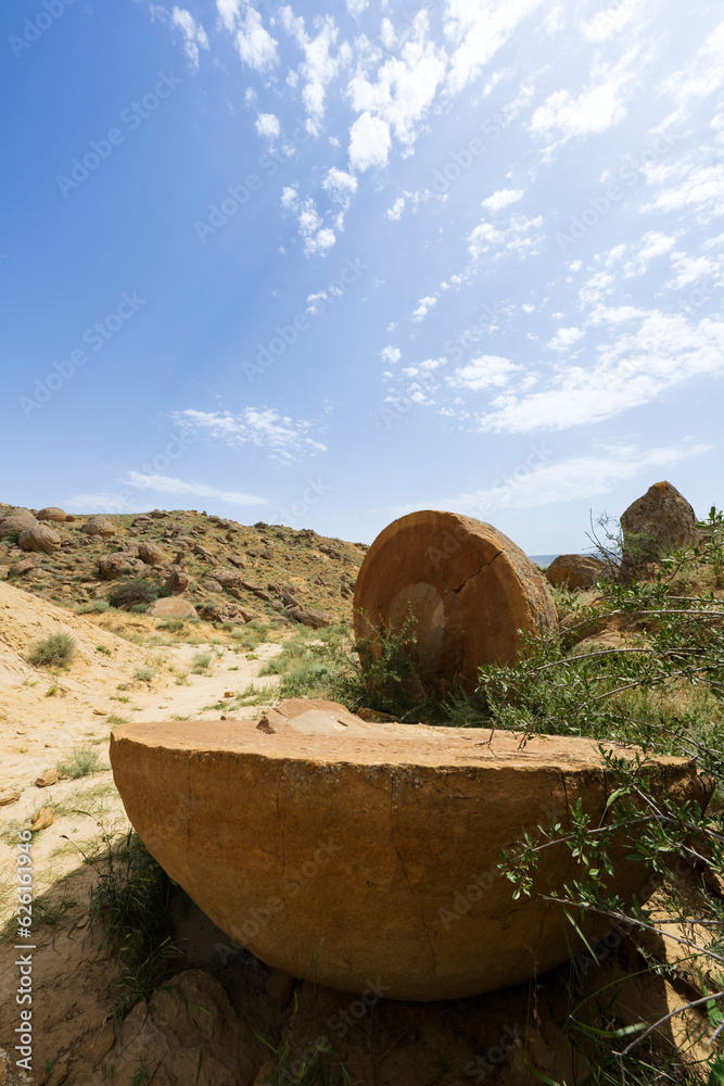 Foto de Torysh in Western Karatau, Kazakhstan. Also called the valley ...
