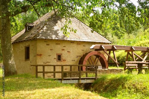 Alte Ölmühle in einem Seitental der Mosel in Konz-Niedermennig