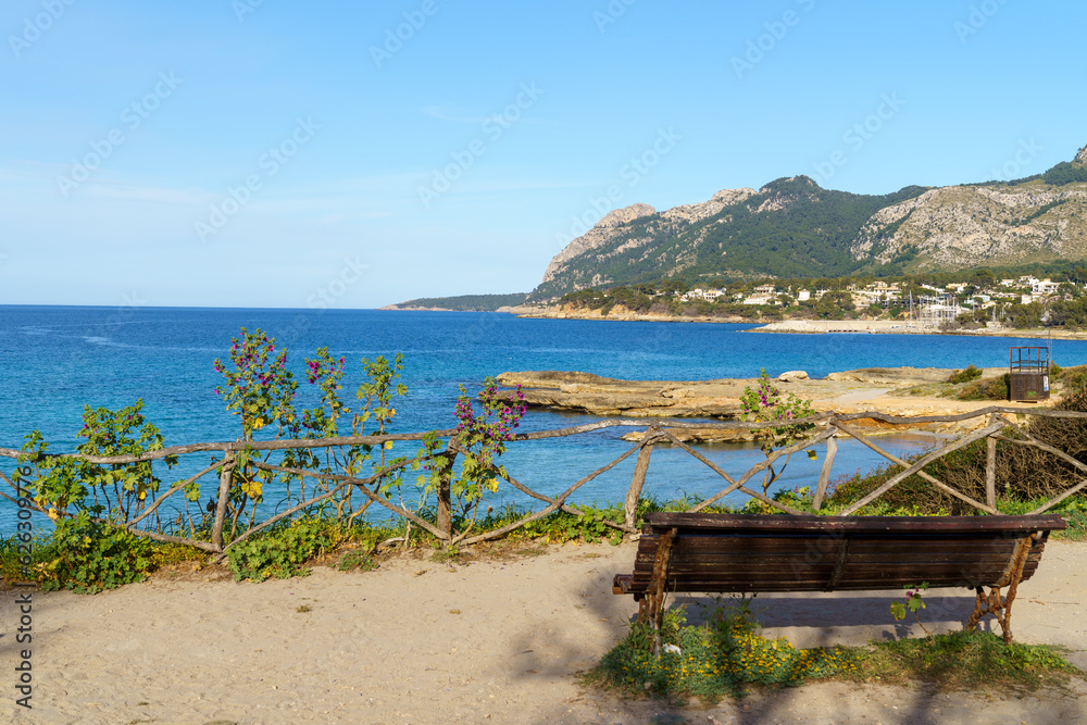 Lakeside view - Seaview 