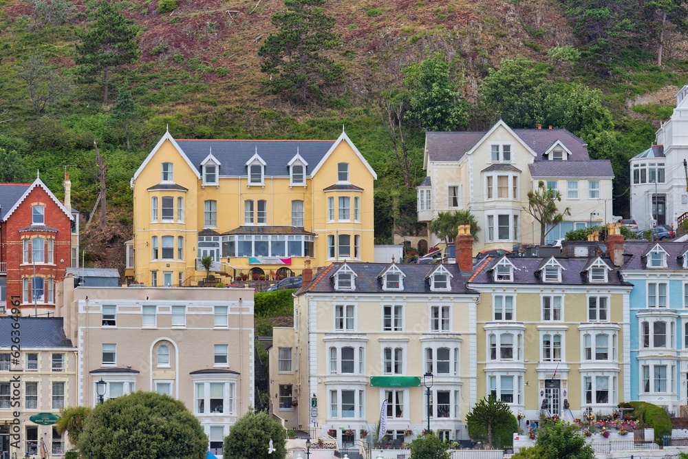 houses in the city in Llandudno houses in the city in Llandudno