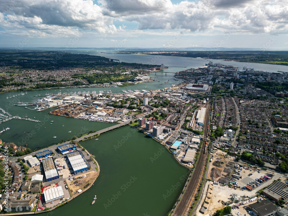 Naklejka premium River Itchen Southampton City Centre, Drone Photography, 48mp