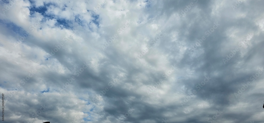 Isolated clouds in the sky Isolated clouds in the sky