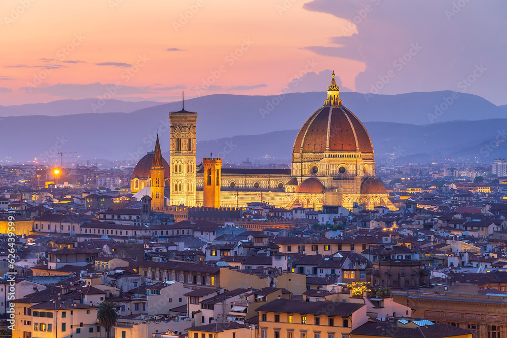 Fototapeta premium View of the city of Florence, cityscape of Italy