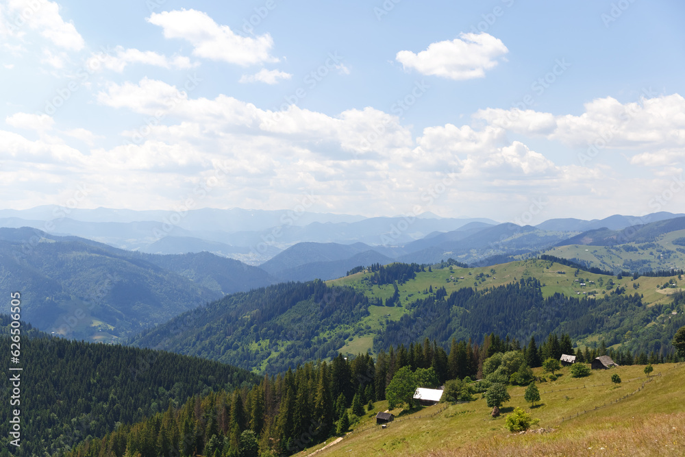 Obraz premium amazing views of the earth planet, mountains and forests of Ukraine, ukrainian carpathians, mountain view, mountains Carpathian. Ukraine