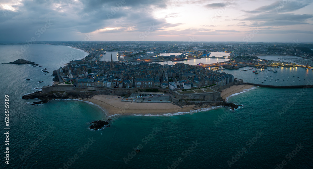 St Malo photographie en drone au petit matin