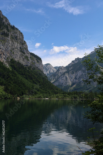 Fototapeta Naklejka Na Ścianę i Meble -  leopoldsteinersee, Austria. The Leopoldsteinersee is a mountain lake in Styria, in the east of Austria