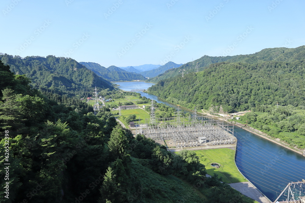 田子倉ダム（福島県）　天端からの眺め