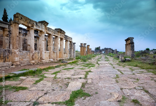 Ruiny Antycznego Miasta Hierapolis  Turcja  - Latryny 