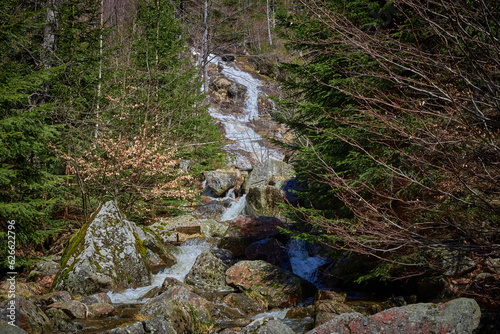 Fototapeta Naklejka Na Ścianę i Meble -  Góry, Wodospady