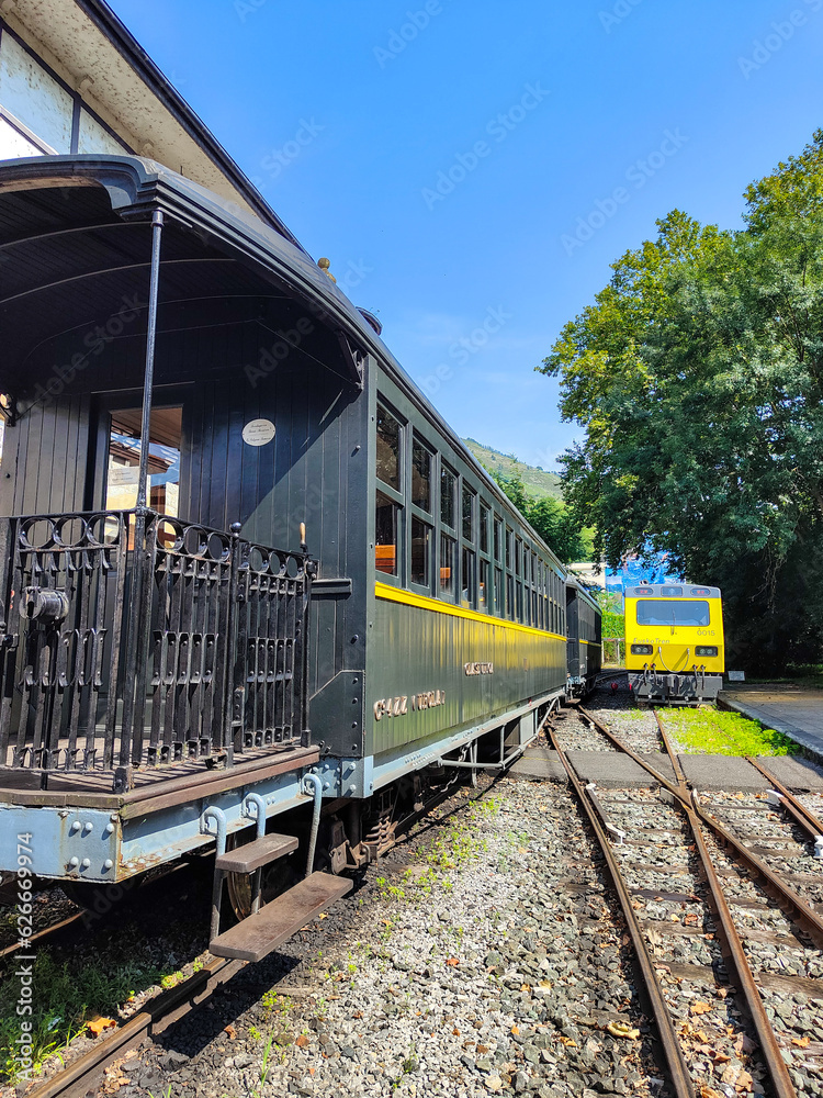 Obraz premium antiguo tren