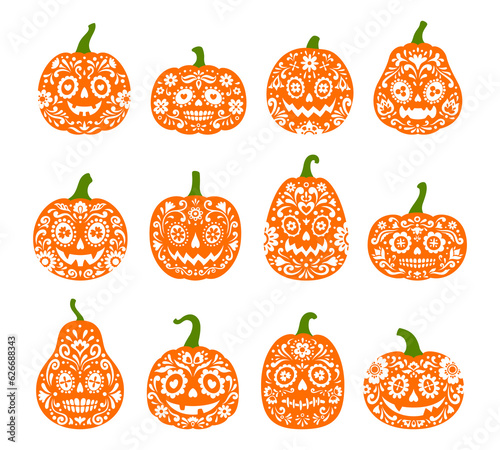 Fotografia Halloween mexican pumpkins and dia de los muertos characters with sugar skull pattern