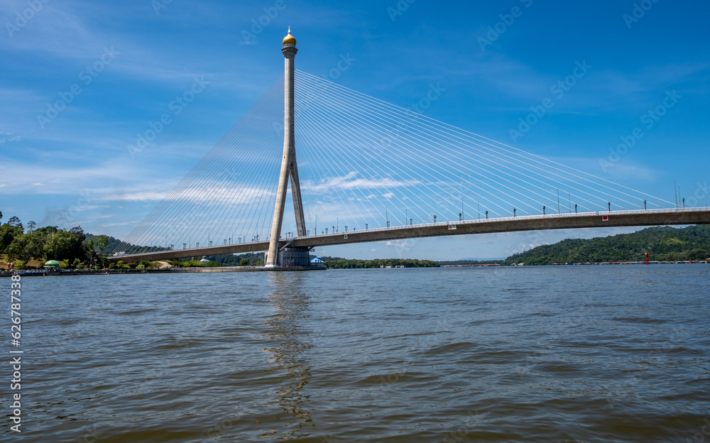 Obraz premium Raja Isteri Pengiran Anak Hajah Saleha Bridge at Bandar Seri Begawan in Brunei