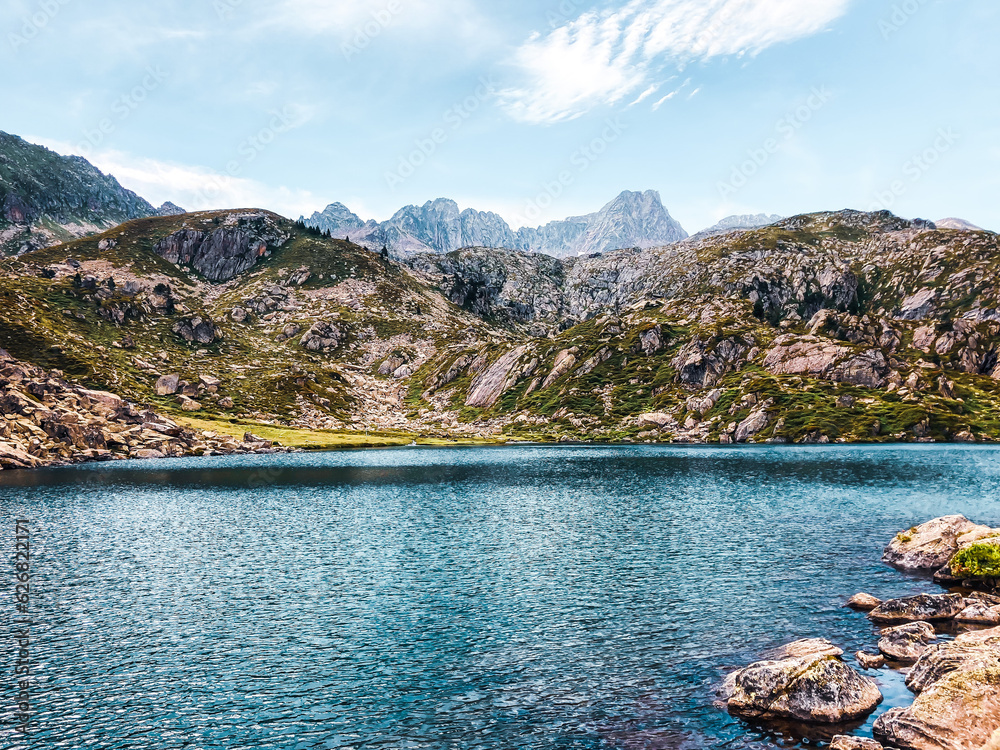 Fototapeta premium lake and mountains