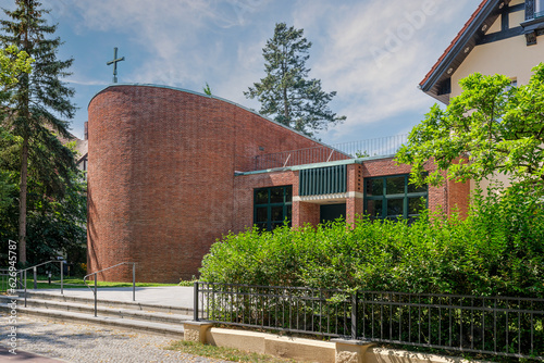 Photography Reminiszenz an den historischen Backsteinexpressionismus: die evangelische Kirche St