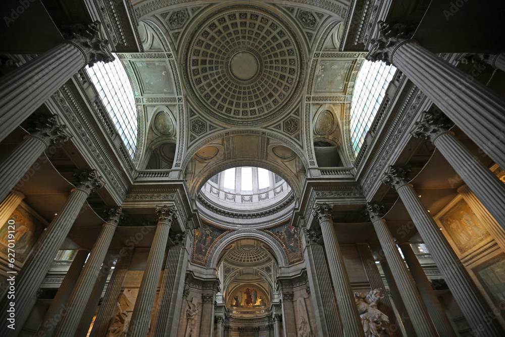 Fototapeta premium Pantheon interior - 18th century Pantheon interior, Paris, France