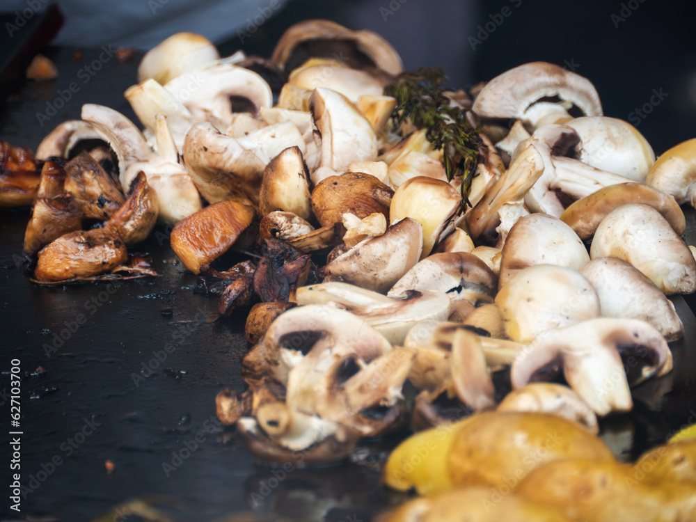 Grilled Mushrooms on the Argentine Grill: A Flavorful Delicacy Grilled Mushrooms on the Argentine Grill: A Flavorful Delicacy