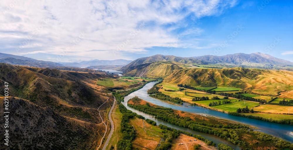 NZ Kurow right to North Short pan