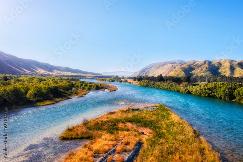 D NZ Kurow River small island low