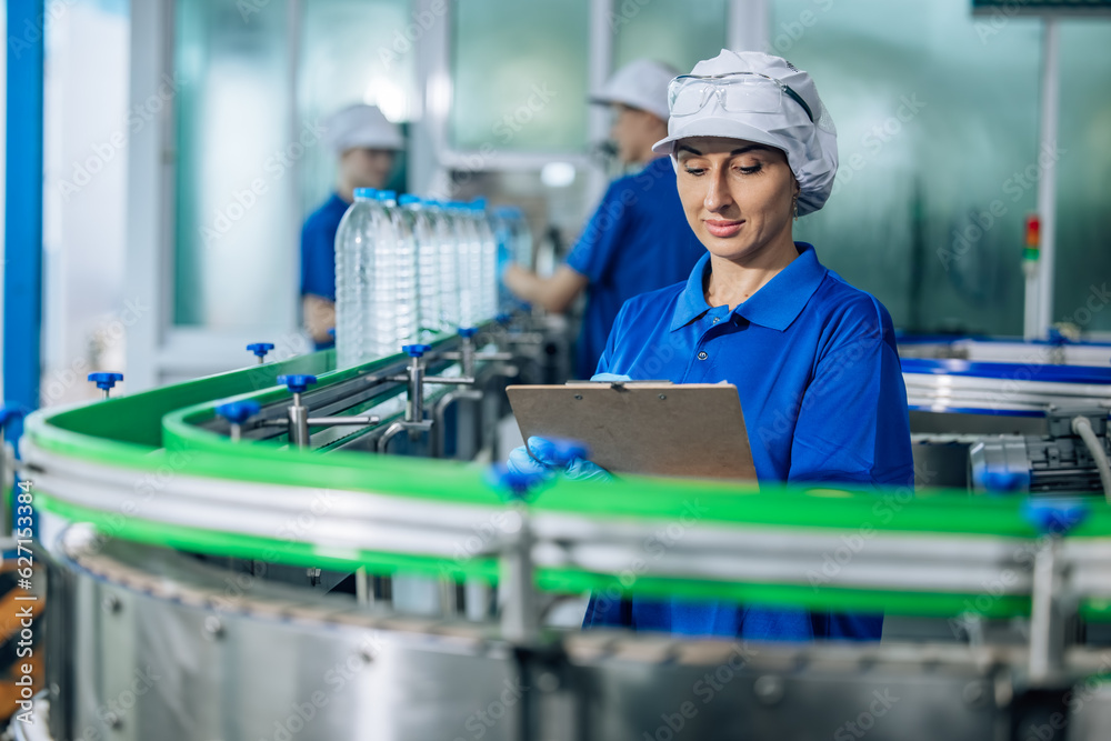 Inspector check conveyor operation with precise bottled water sequencing for seamless production. Inspector check conveyor operation with precise bottled water sequencing for seamless production.
