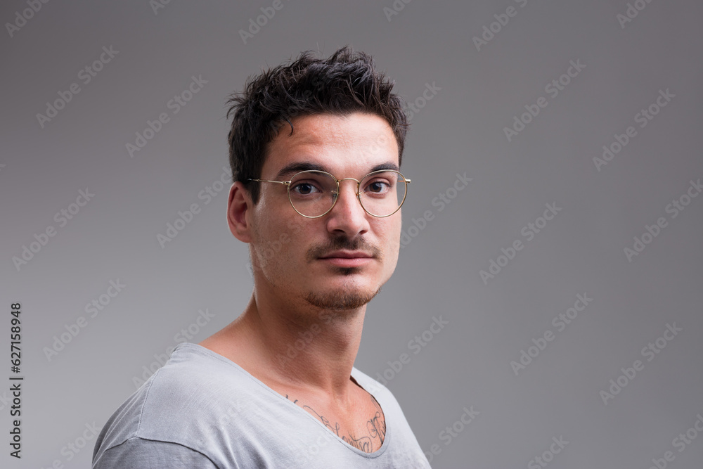 Obraz premium Handsome, young, short hair, glasses