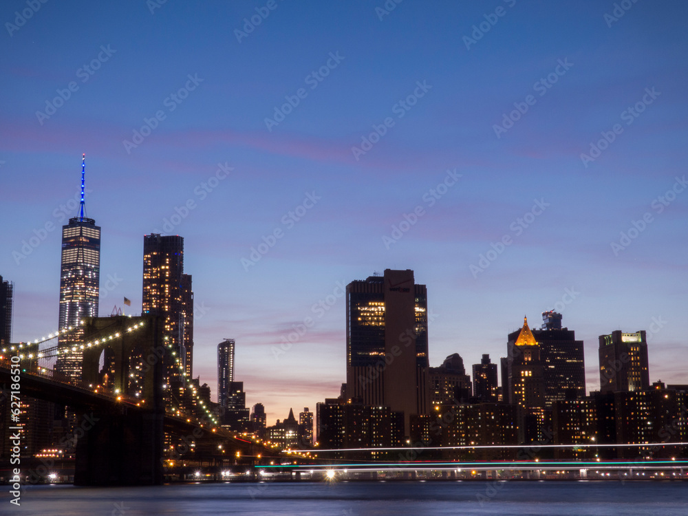 Manhattan & East River Twilight / Blue hour Long aperture
