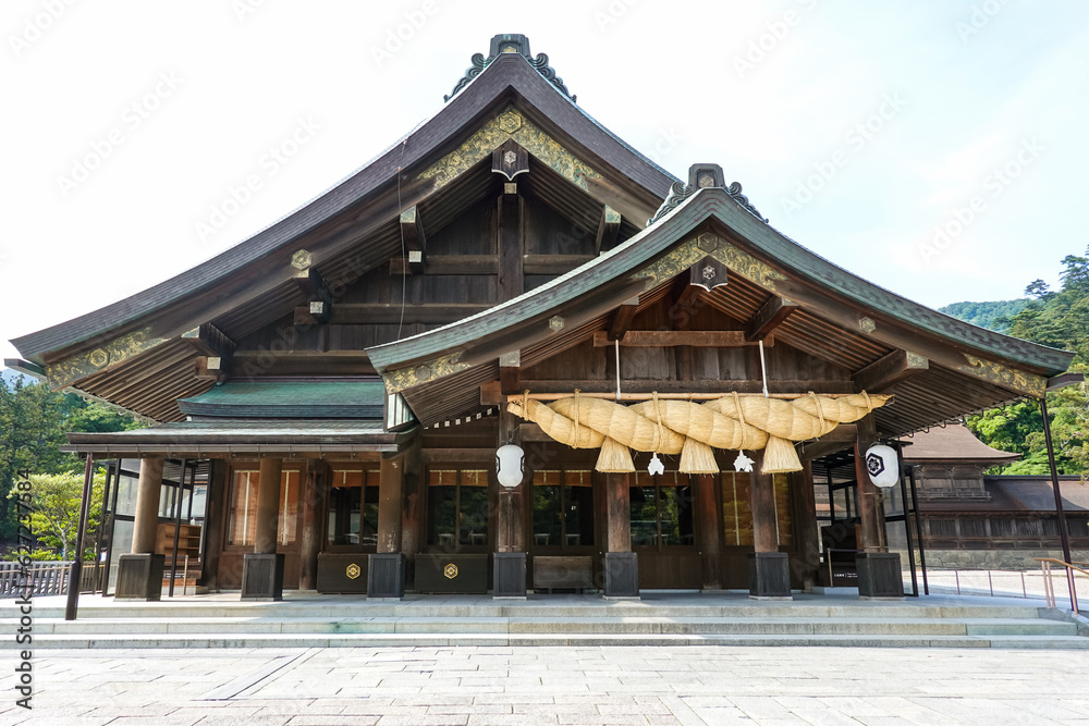 縁結びの神・福の神として名高い出雲大社（島根県出雲市）