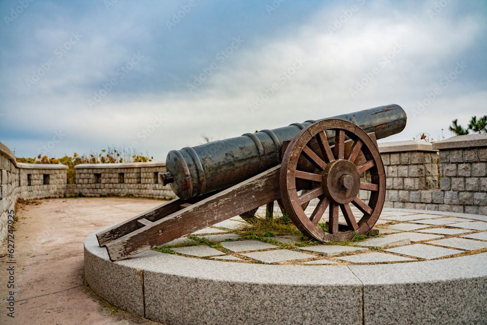 Old style cannon
