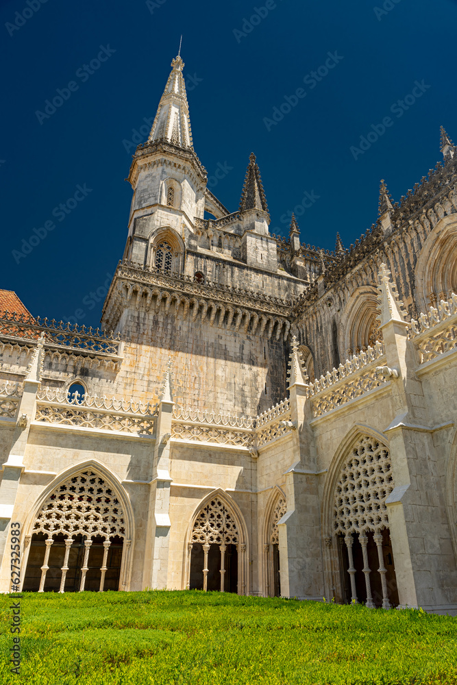 Zespół klasztorny Batalha Monastery w Portugalii, detale architektoniczne. Ze względu na unikatową wartość kulturową został wpisany na światową listę UNESCO.