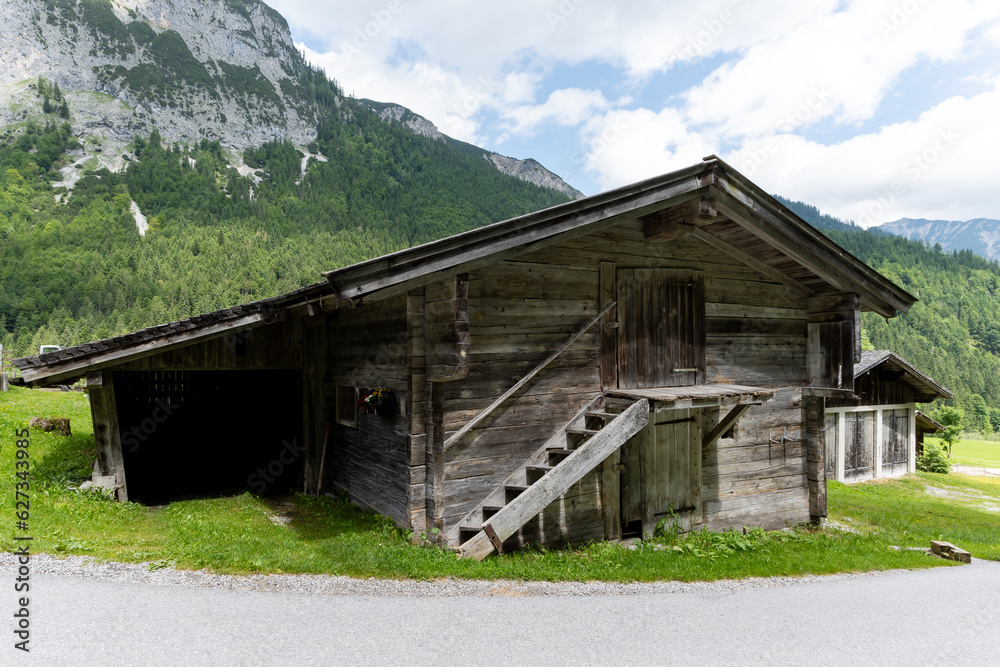 Viehstall im Alpenpark Karwendel. Viehstall im Alpenpark Karwendel.