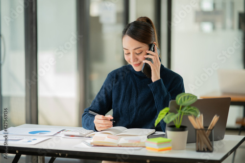 Asian business woman Working at the office