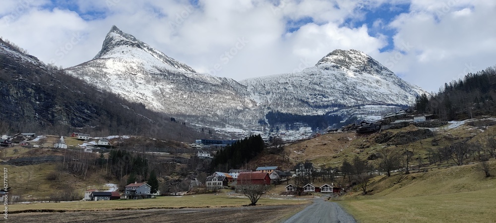 Górski krajobraz Norwegii